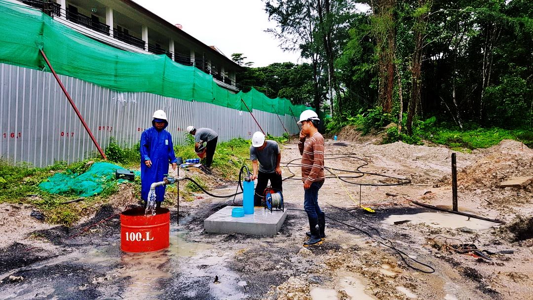 ติดตั้งเครื่องสูบ-สูบทดสอบปริมาณน้ำ-กำหนดอัตราการสูบให้เหมาะสมกับการใช้งานแต่ละบ่อ-1